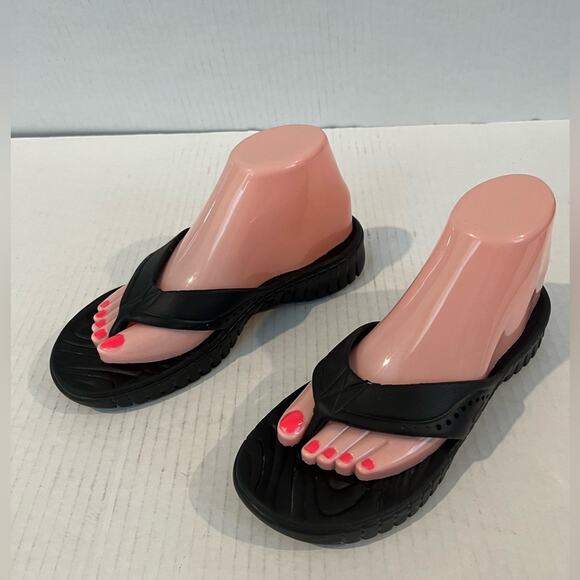 Skechers Women's Black Foamies Arch Fit Slip On Thong Sandal Shoes Size 7 - Picture 1 of 7